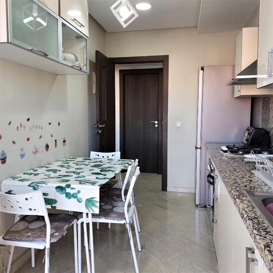 Appartement Pour Familles En Residence Avec Piscine Et Wifi Marrakesch Exterior foto